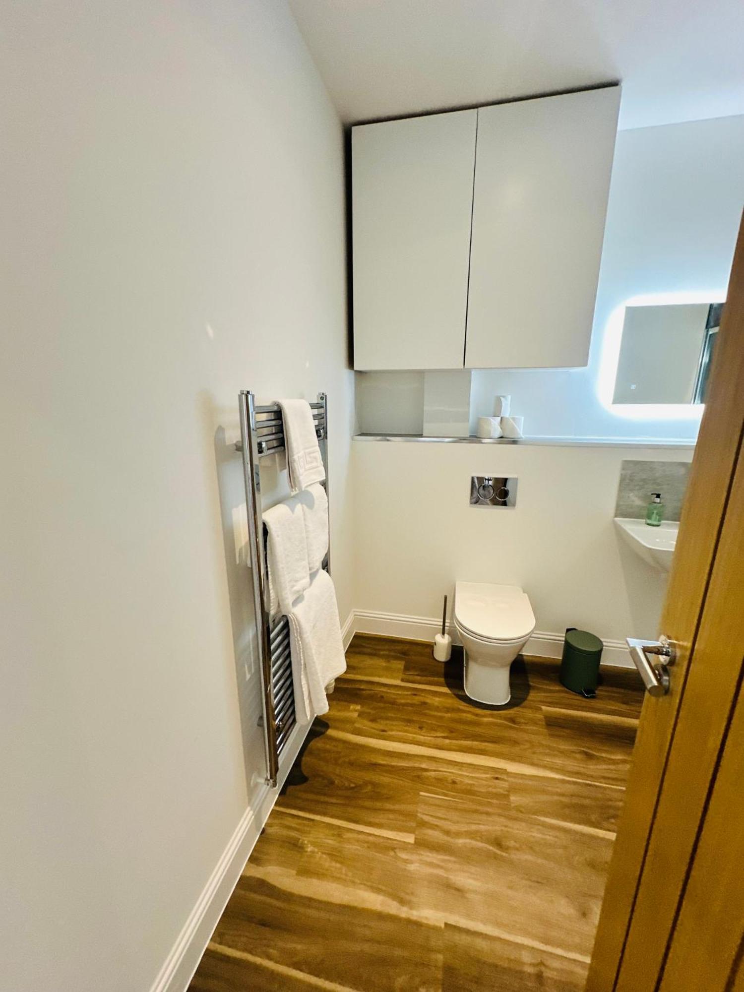 Barnet House Serviced Apartments Dunfermline Buitenkant foto