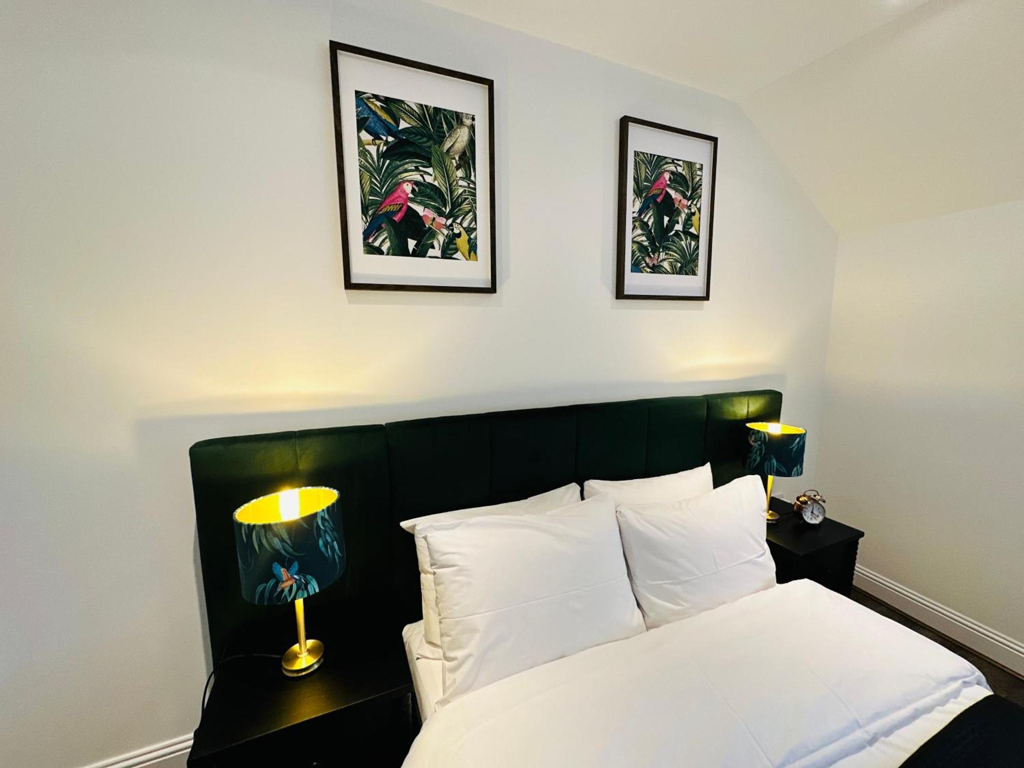 Barnet House Serviced Apartments Dunfermline Buitenkant foto