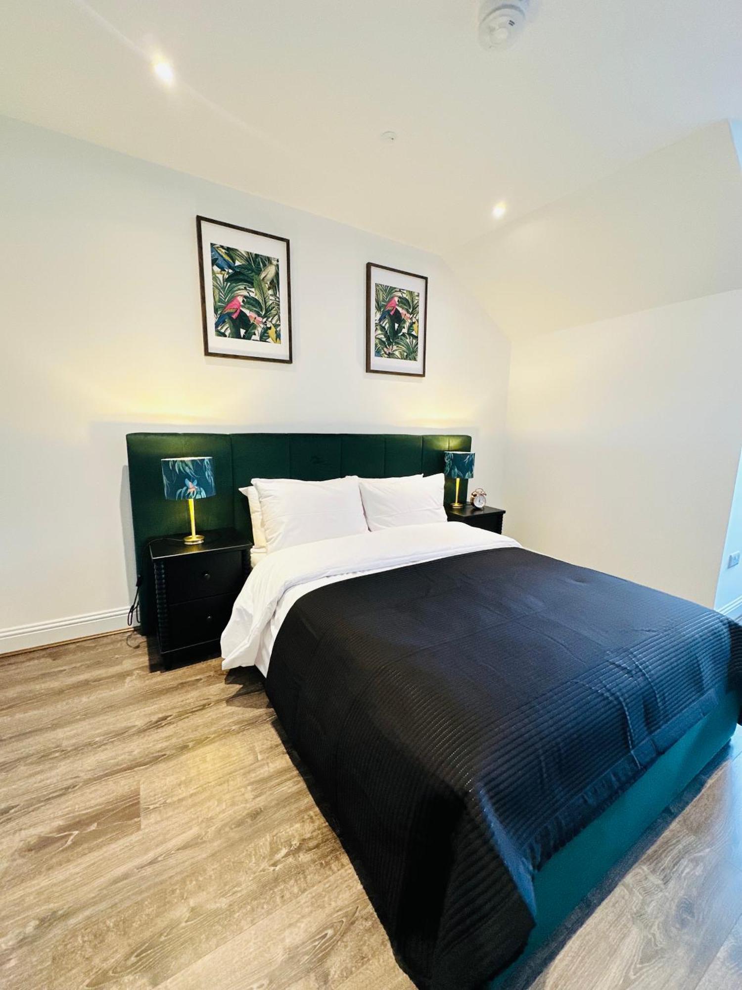 Barnet House Serviced Apartments Dunfermline Buitenkant foto
