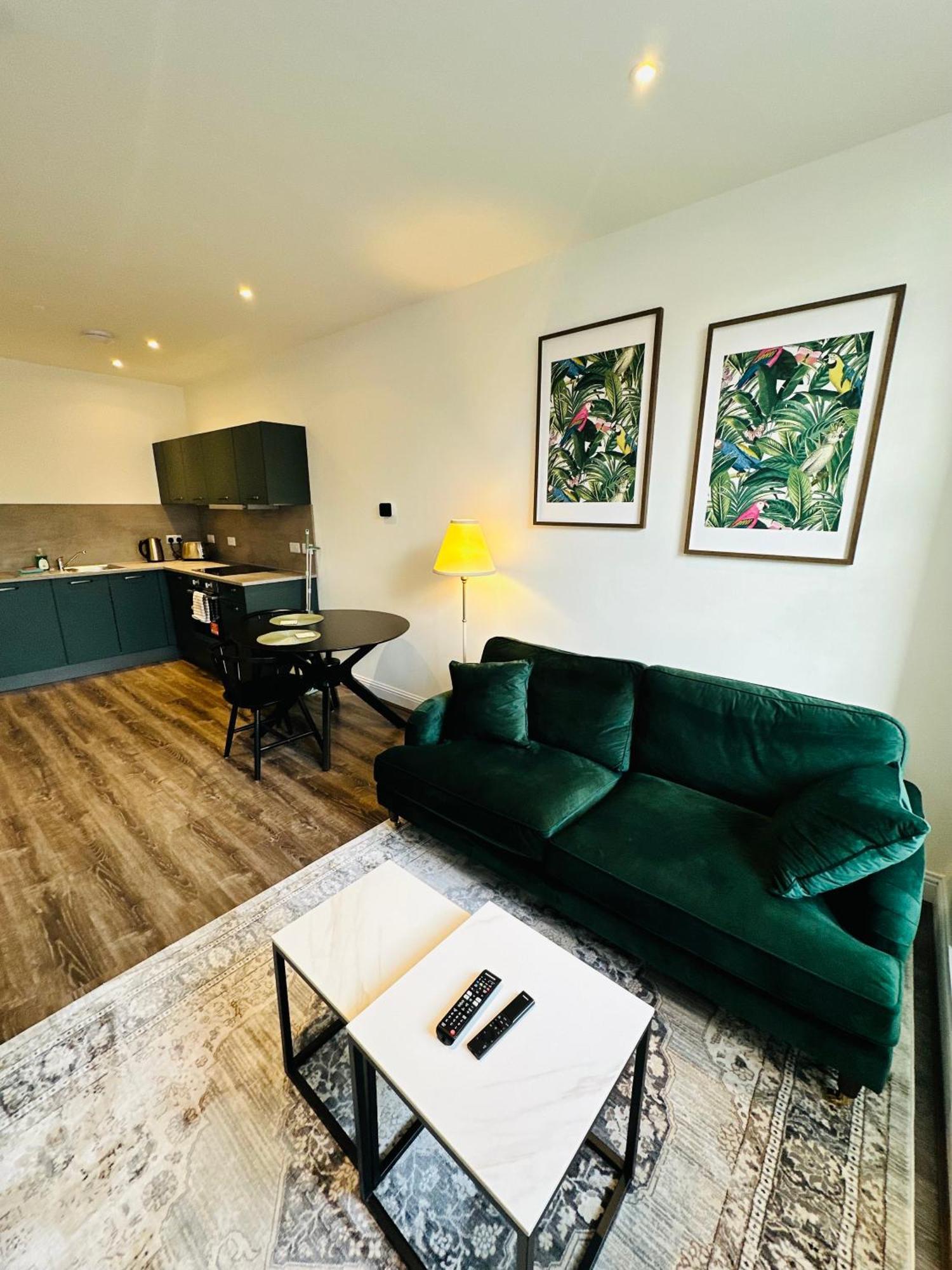 Barnet House Serviced Apartments Dunfermline Buitenkant foto