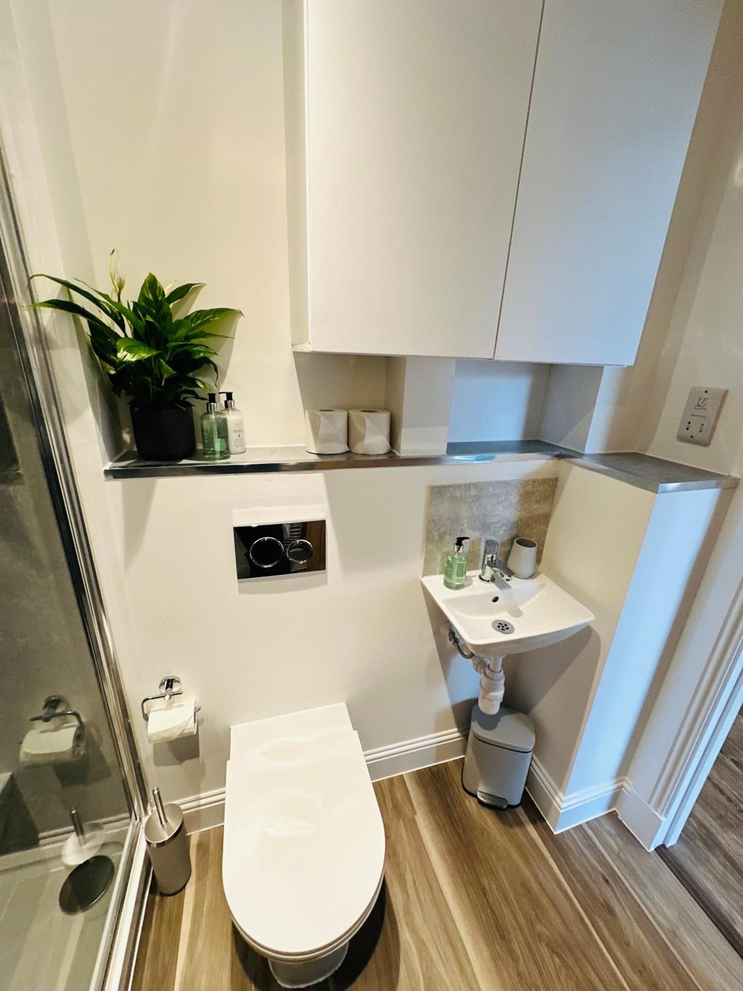 Barnet House Serviced Apartments Dunfermline Buitenkant foto