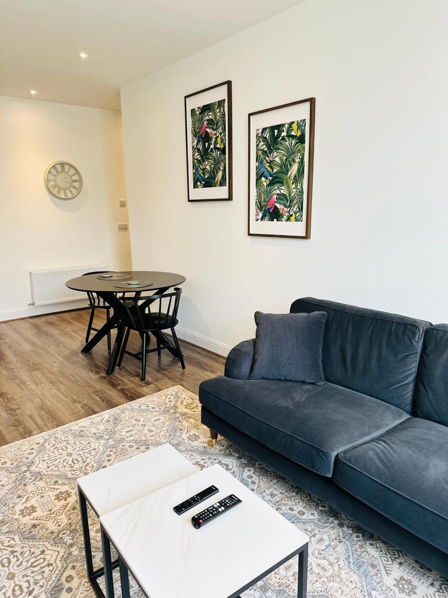 Barnet House Serviced Apartments Dunfermline Buitenkant foto