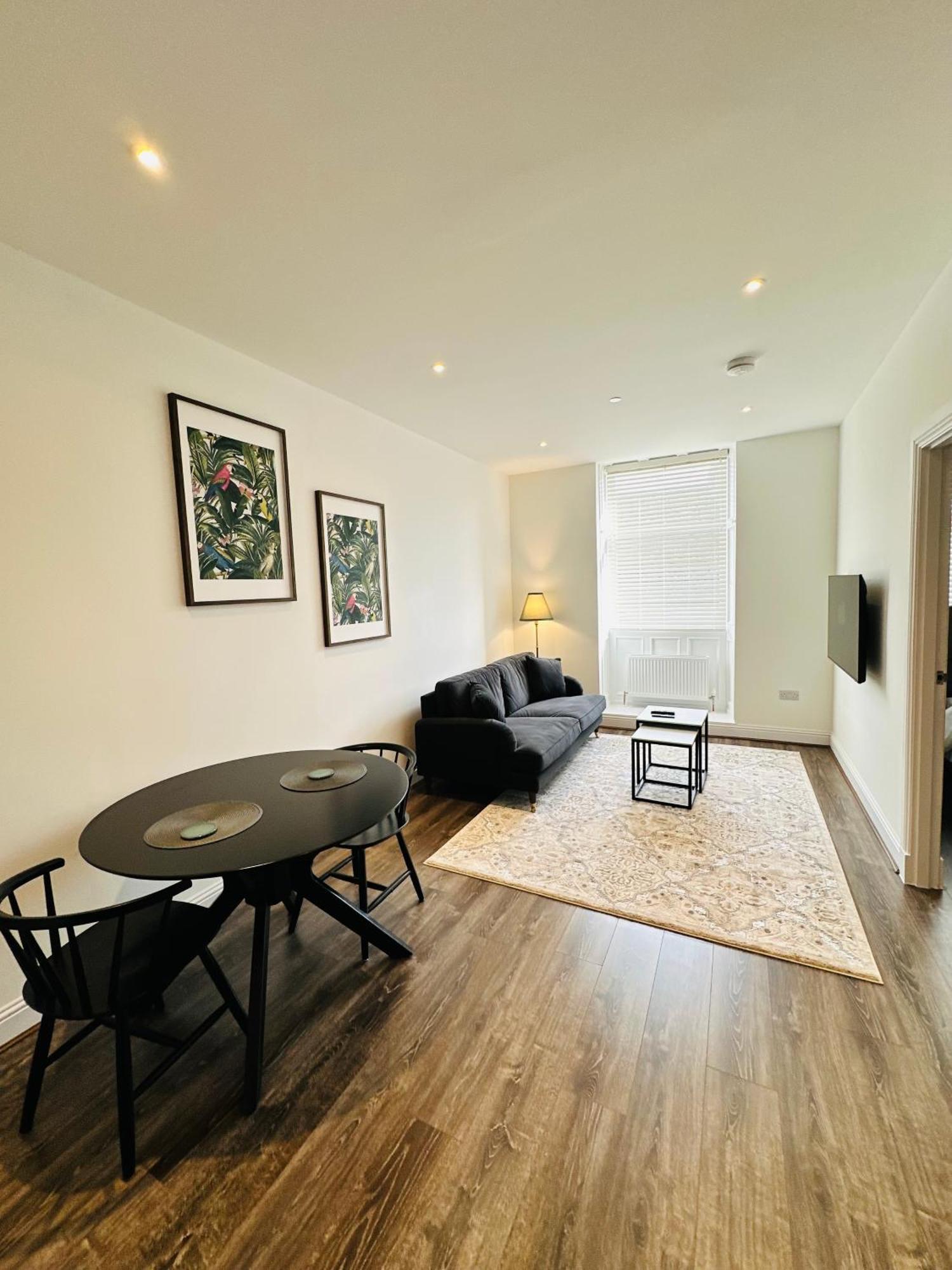 Barnet House Serviced Apartments Dunfermline Buitenkant foto