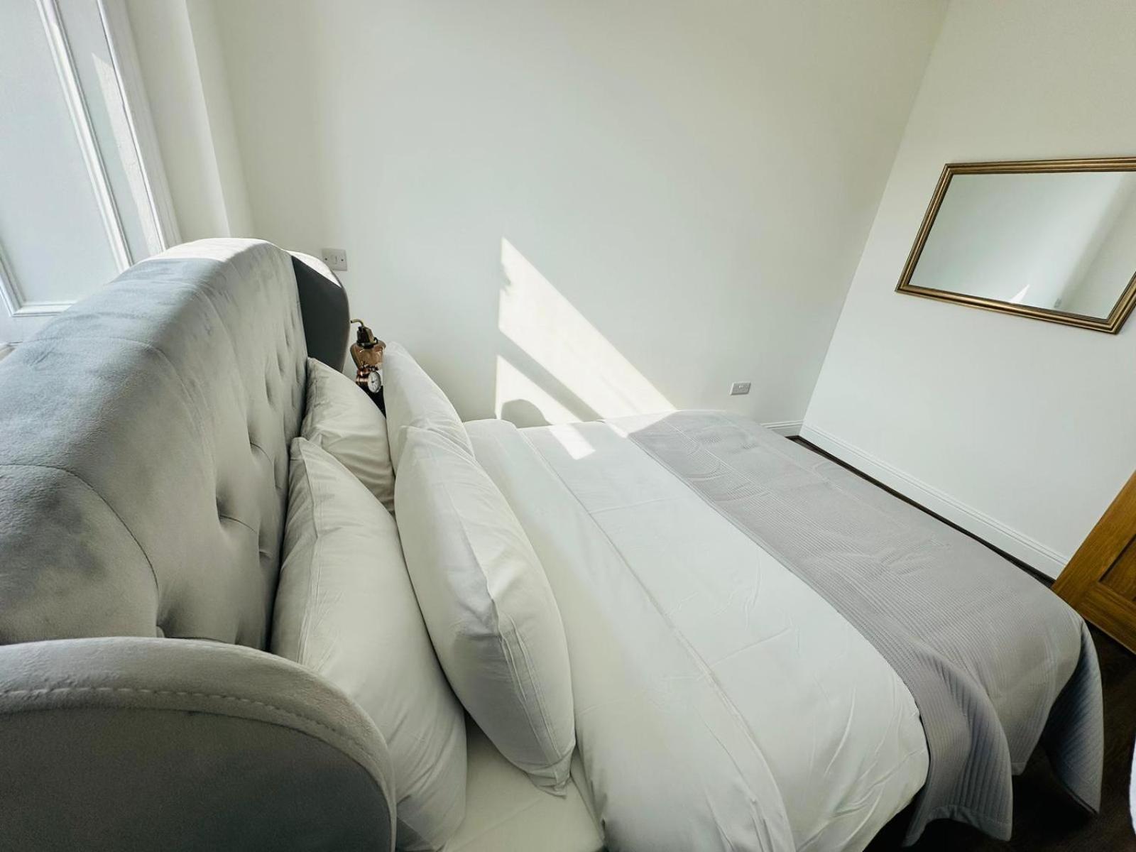 Barnet House Serviced Apartments Dunfermline Buitenkant foto