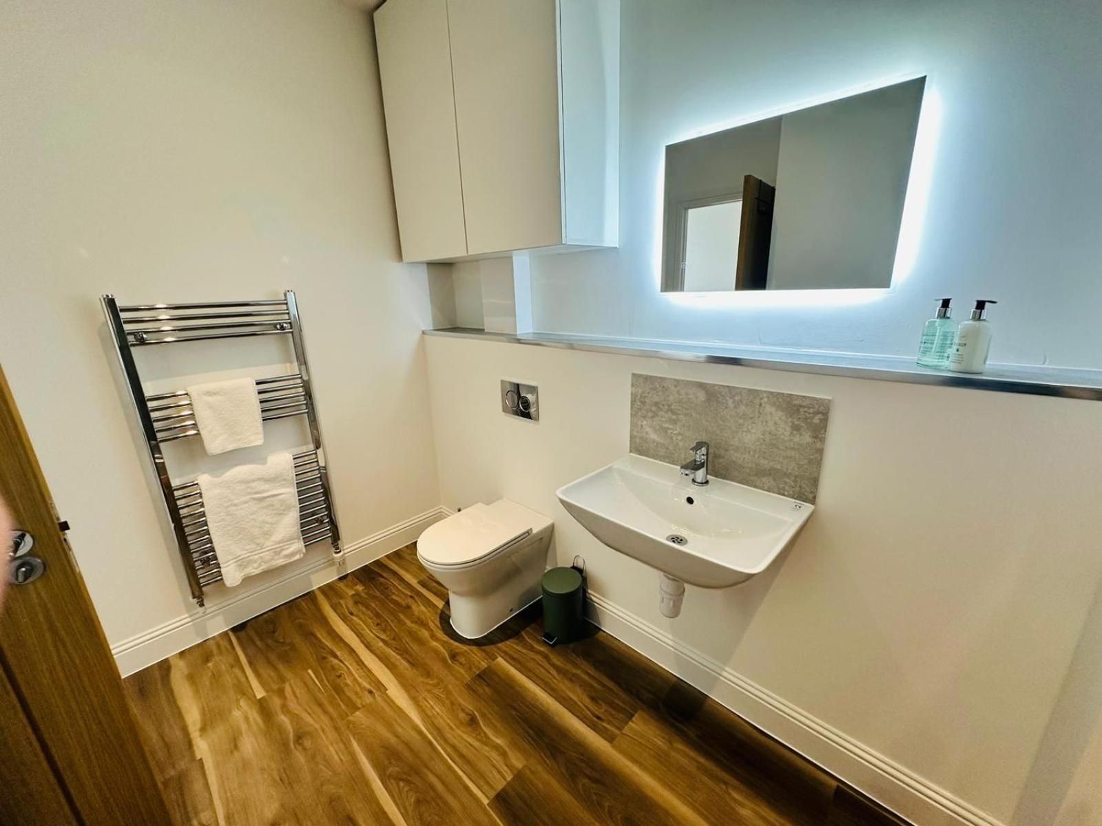 Barnet House Serviced Apartments Dunfermline Buitenkant foto